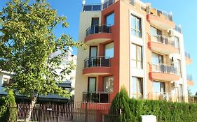 Fantasy Apartments Saint Constantine And Helena Resort
